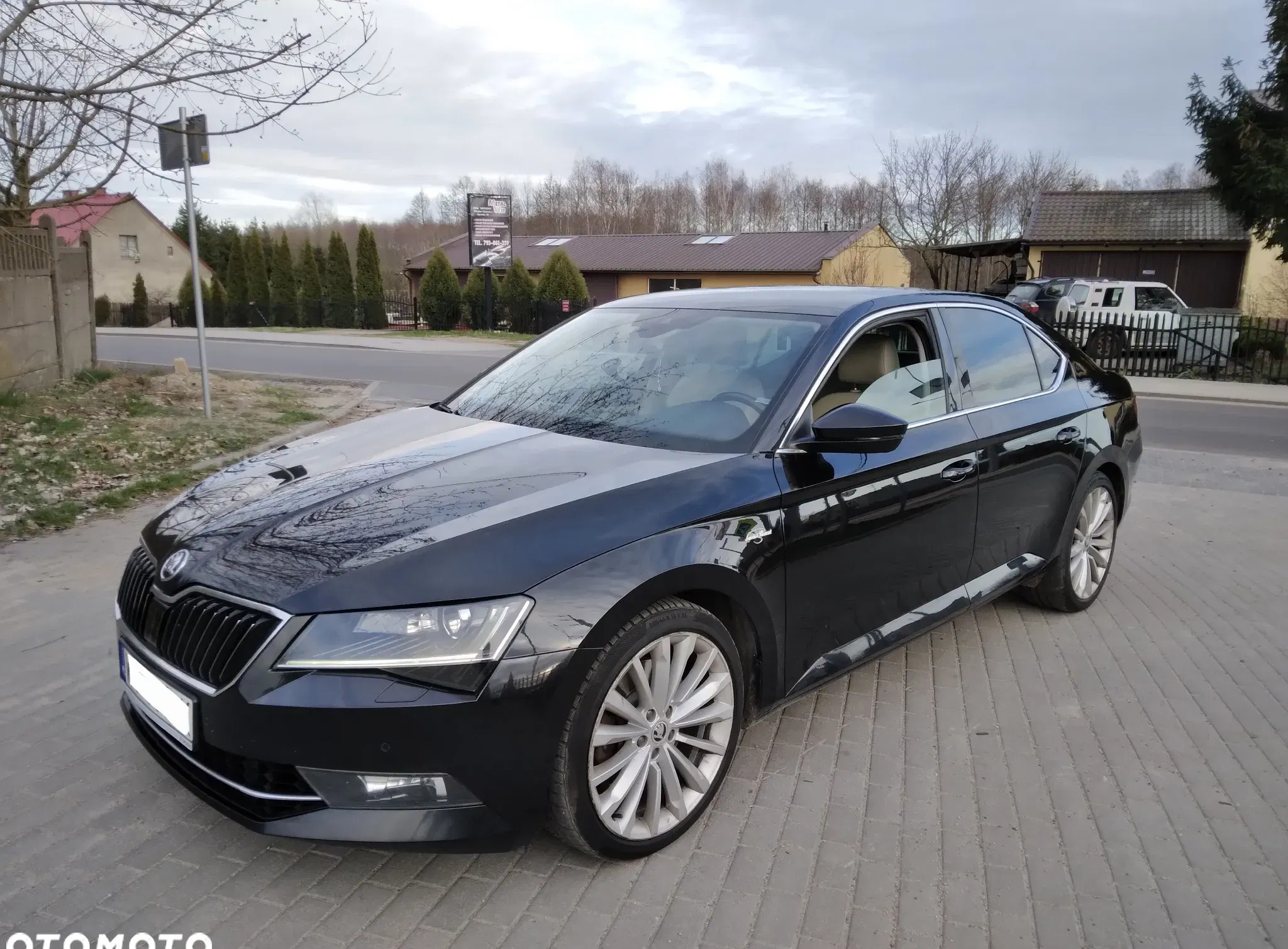 skoda superb Skoda Superb cena 66900 przebieg: 330000, rok produkcji 2017 z Brzeziny